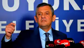 Özgür Özel: Şehzadebaşı Camisi'ndeki Mezar Taşları Hızla Onarıldı