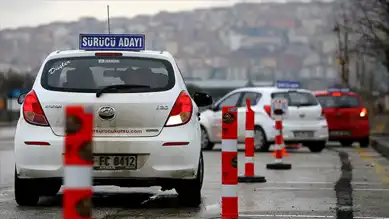İstanbul'da Hafta Sonu Sınav ve Eğitimler Kar Sebebiyle İptal