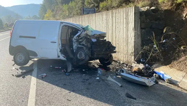 Köy Yolu Kazasında 2 Çocuk Hayatını Kaybetti
